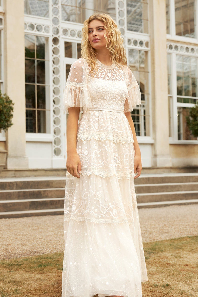 Midsummer Lace Round Neck Gown Champagne Needle Thread