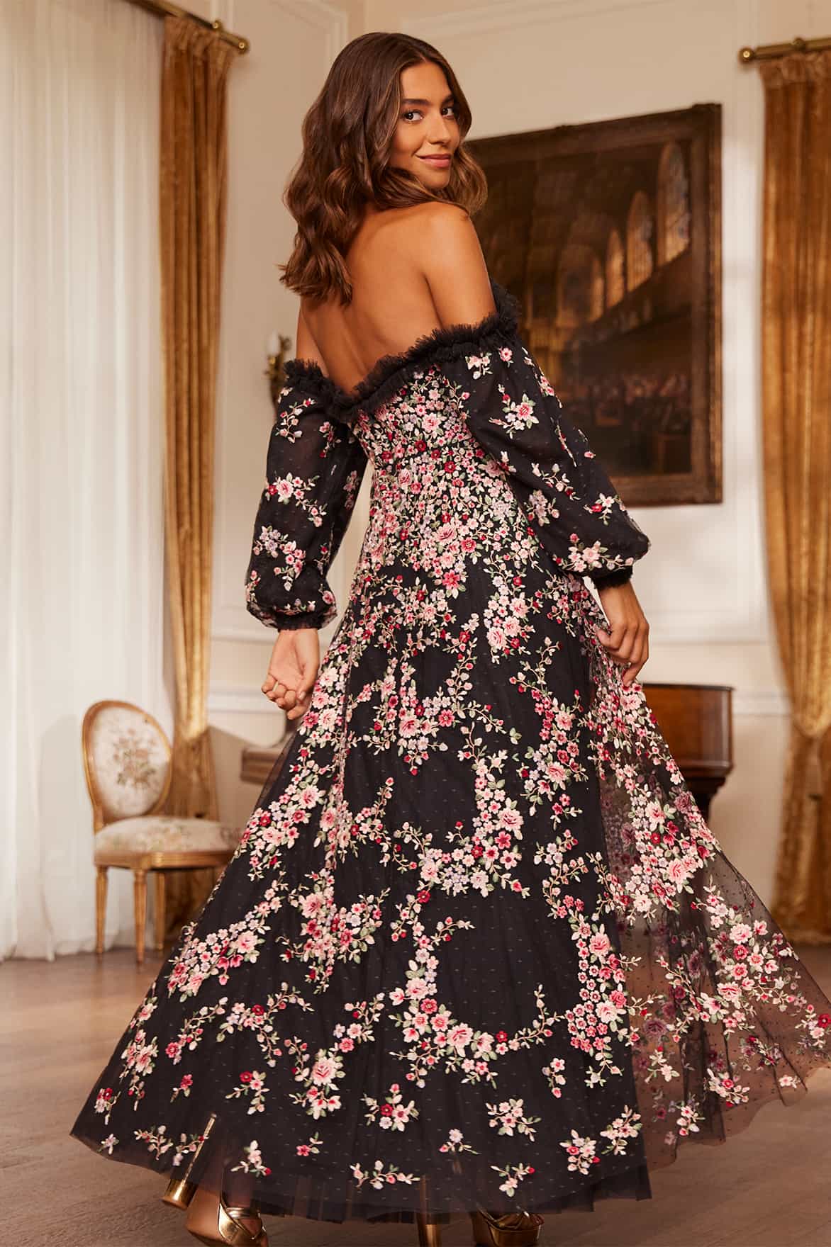Lunaria Wreath Off-Shoulder Long Sleeve Gown – Black
